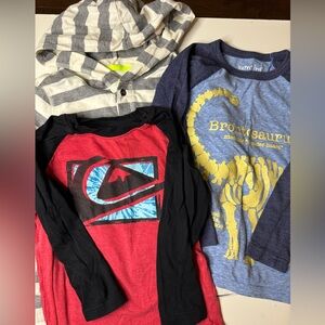 Boys long sleeve shirt lot (3) Size 4Quicksilver, Jumping Beans & Carters